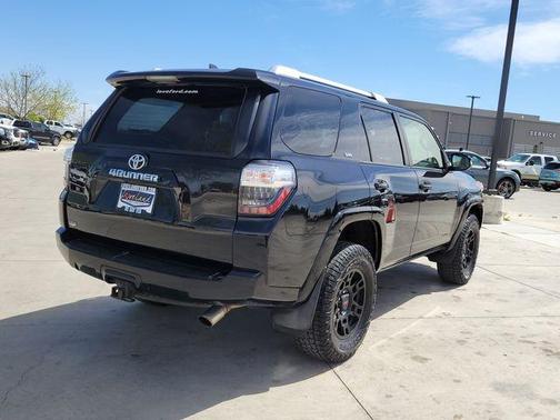 Midnight Black Metallic 2016 Toyota 4Runner SR5 Premium