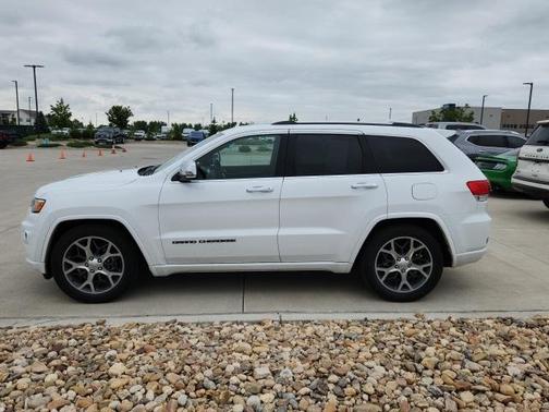 2019 Jeep Grand Cherokee Overland