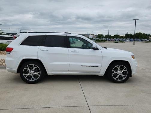 2019 Jeep Grand Cherokee Overland