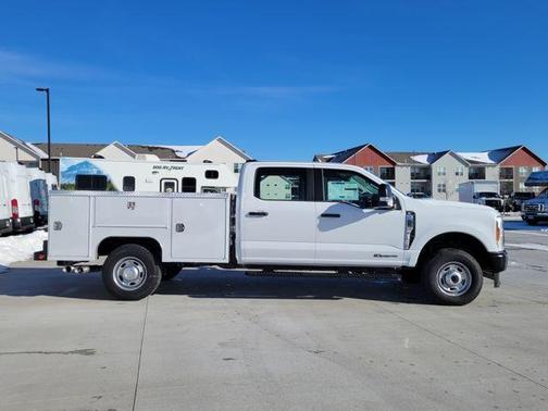Oxford White 2026 Ford F-250 XL