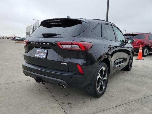 2024 Ford Escape ST-Line Elite