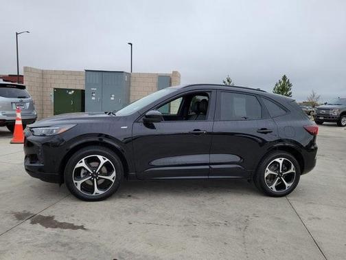 2024 Ford Escape ST-Line Elite