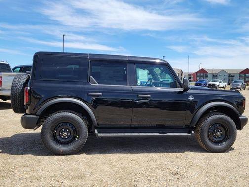 Shadow Black 2026 Ford Bronco Outer Banks