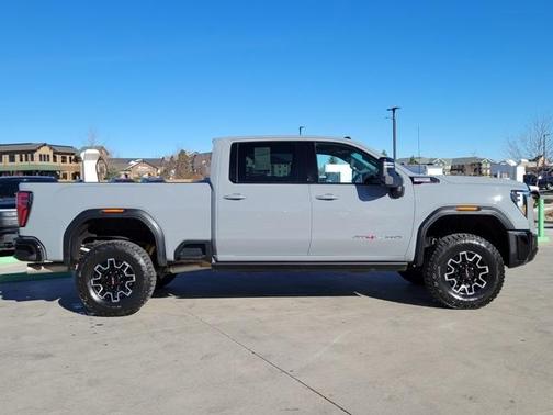 2025 GMC Sierra 2500 AT4X