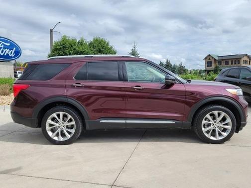 2022 Ford Explorer Platinum