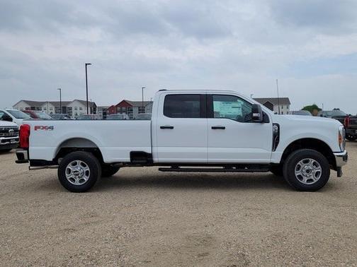 2025 Ford F-350 XLT