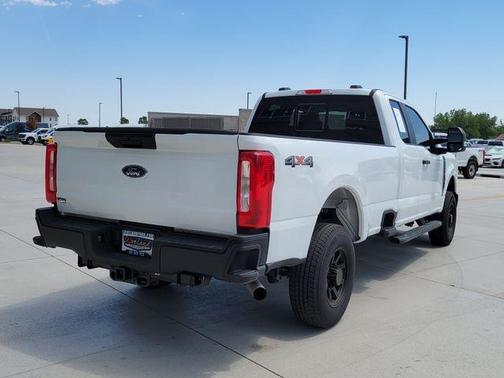 Oxford White 2025 Ford F-250 XL