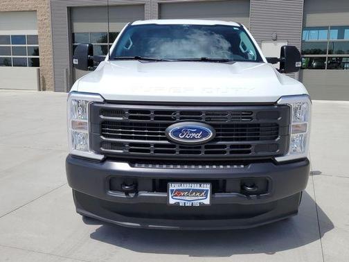 Oxford White 2025 Ford F-250 XL