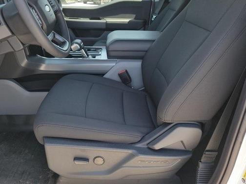 2025 Ford F-150 Lightning Pro