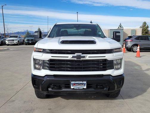 2024 Chevrolet Silverado 2500 Custom