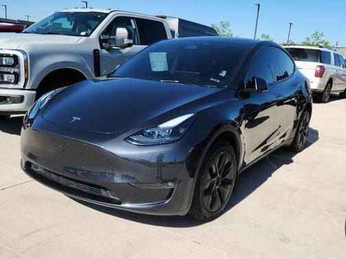 2024 Tesla Model Y Long Range