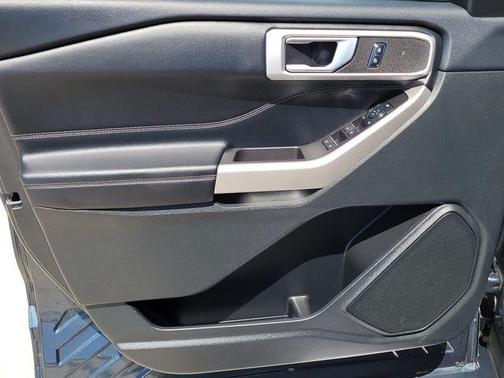 Blue Metallic 2023 Ford Explorer XLT