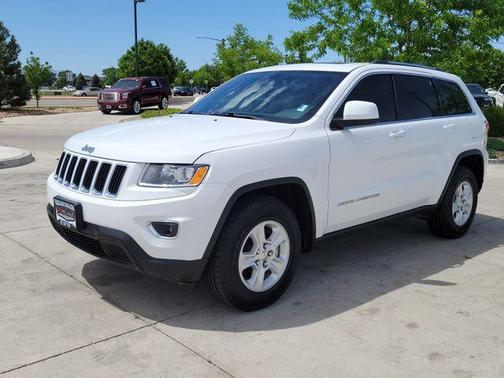 Bright White Clearcoat 2015 Jeep Grand Cherokee Laredo