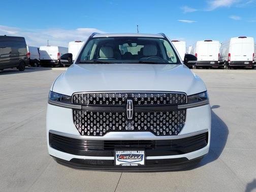 2025 Lincoln Navigator Reserve