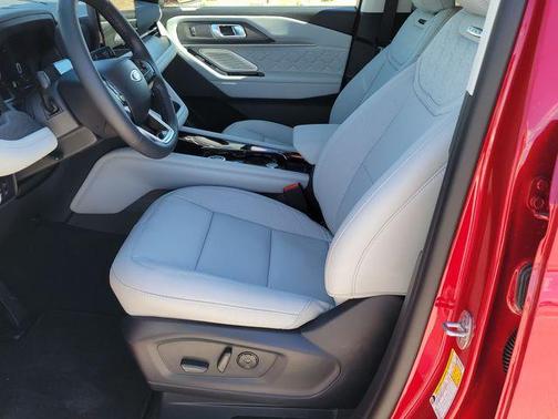 Rapid Red Metallic Tinted Clearcoat 2026 Ford Explorer Platinum