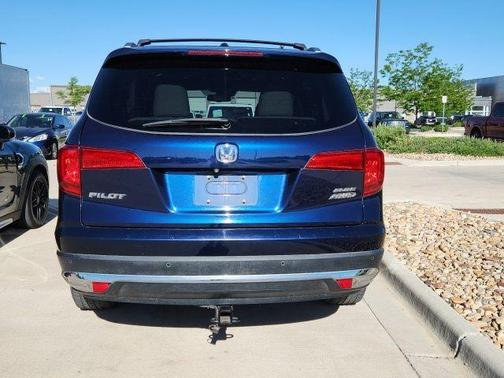 Blue 2017 Honda Pilot Elite