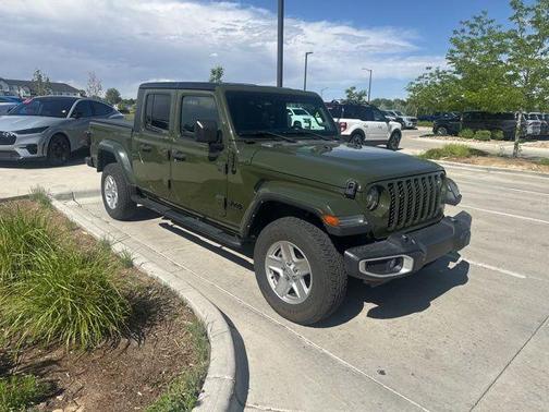 Sarge Green Clearcoat 2022 Jeep Gladiator Sport