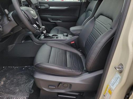 2025 Ford Ranger Lariat