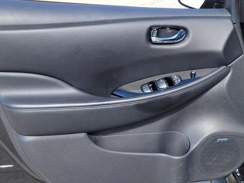 2015 Nissan Leaf SL