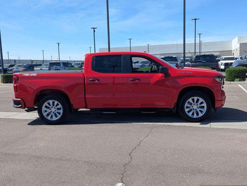 2023 Chevrolet Silverado 1500 Custom
