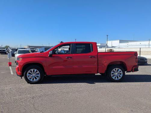 2022 Chevrolet Silverado 1500 Custom