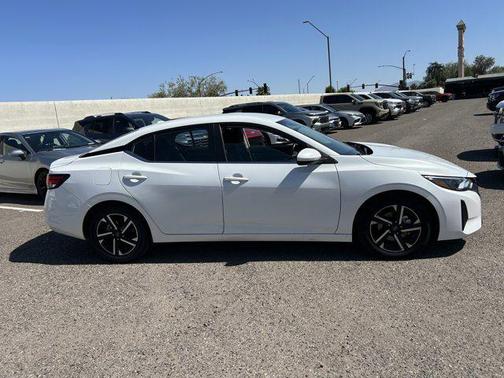 Aspen White Tricoat 2024 Nissan Sentra SV