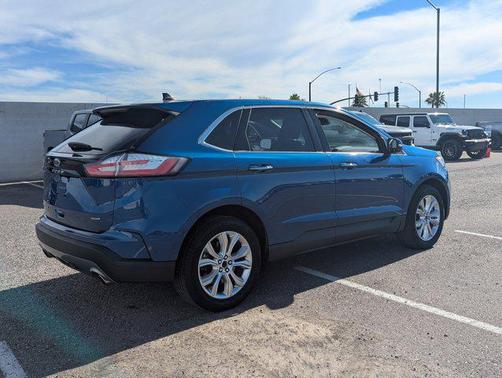 2023 Ford Edge Titanium