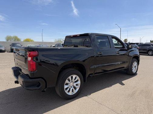 2025 Chevrolet Silverado 1500 Custom