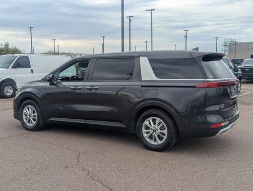 2022 Kia Carnival LXS