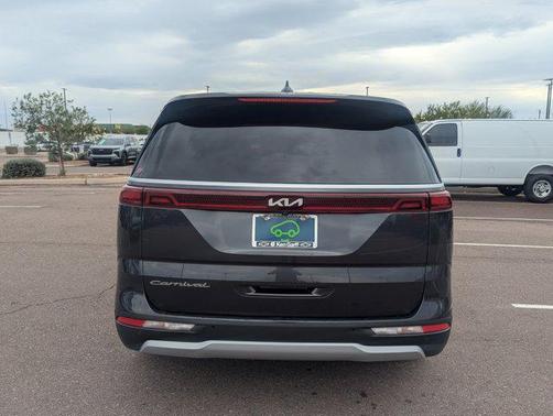 2022 Kia Carnival LXS