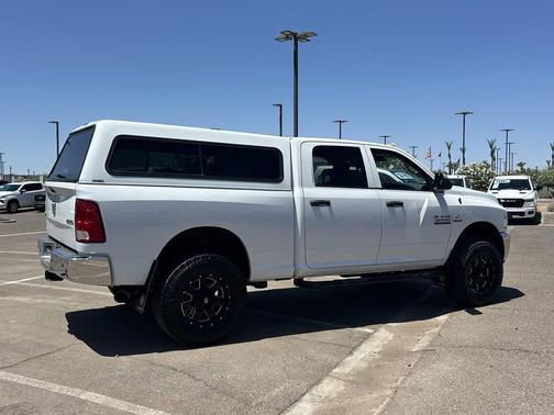 Bright White Clearcoat 2018 RAM 2500 Tradesman Crew Cab 4x4 6'4' Box