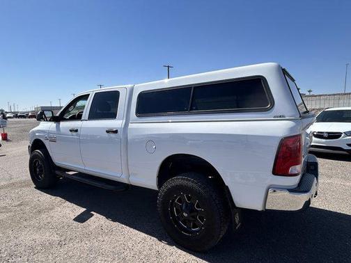 Bright White Clearcoat 2018 RAM 2500 Tradesman Crew Cab 4x4 6'4' Box