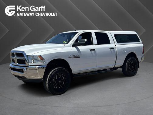 Bright White Clearcoat 2018 RAM 2500 Tradesman Crew Cab 4x4 6'4' Box
