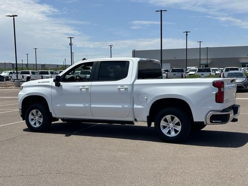 Summit White 2021 Chevrolet Silverado 1500 LT