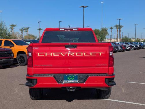 2025 Chevrolet Silverado 1500 Custom