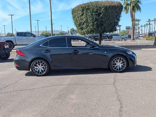 2018 Lexus IS 300 Base