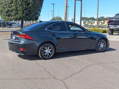 2018 Lexus IS 300 Base