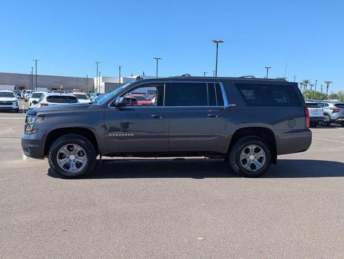 2017 Chevrolet Suburban LT