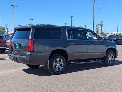 2017 Chevrolet Suburban LT