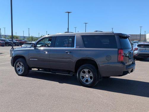 2017 Chevrolet Suburban LT