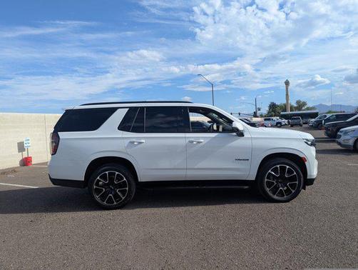 2023 Chevrolet Tahoe 4WD RST