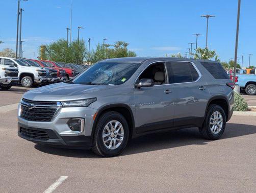 2023 Chevrolet Traverse LS