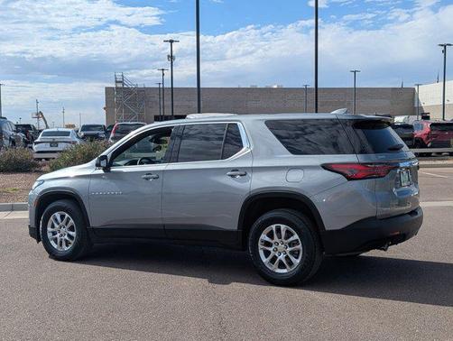 2023 Chevrolet Traverse LS