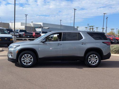 2023 Chevrolet Traverse LS