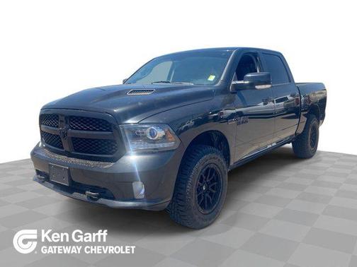 2017 RAM 1500 Night Crew Cab 4x4 5'7' Box