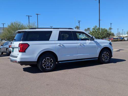 2023 Ford Expedition Max XLT
