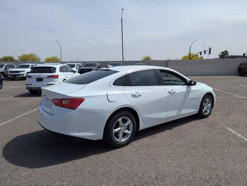 2017 Chevrolet Malibu 1LS