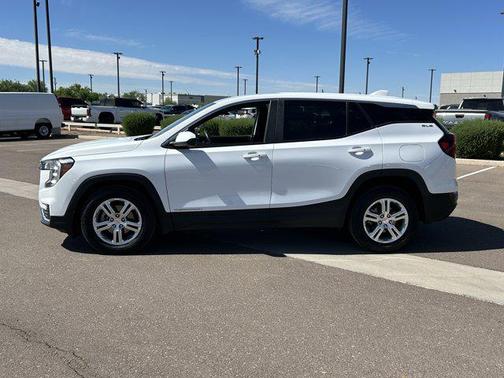 Summit White 2024 GMC Terrain SLE