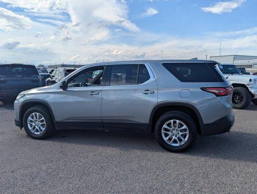 2023 Chevrolet Traverse LS