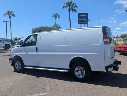 2024 Chevrolet Express 2500 RWD 2500 Regular Wheelbase WT